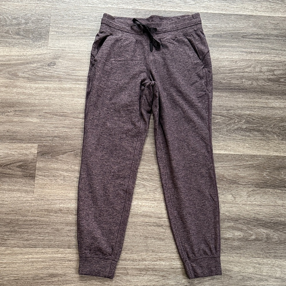 Lululemon Charcoal Purple Jogger Pants Size 8 Mid rise Athletic Pants Workout